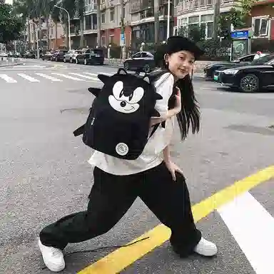 WICKBUEN Plush Backpack