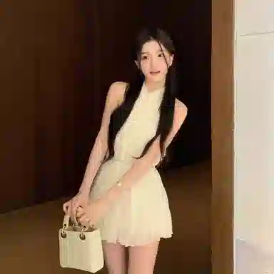 玉儿恋 御姐风挂脖收腰气质简约无袖连衣裙 女款