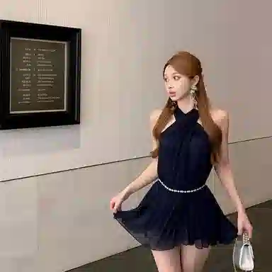 玉儿恋 御姐风挂脖收腰气质简约无袖连衣裙 女款