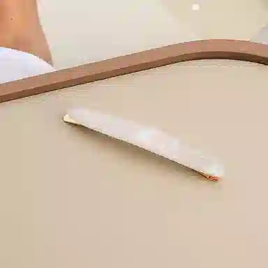 蒙妮 柳叶金标字母一字夹 醋酸 发夹 女款