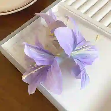蒙妮 超仙百合花朵 抓夹亚克力 布艺 发夹 女款