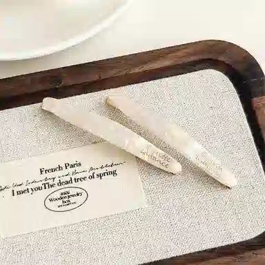 蒙妮 柳叶金标字母一字夹 醋酸 发夹 女款