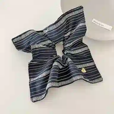 蒙妮 老钱风条纹超大方巾大肠圈 布艺 发圈 女款