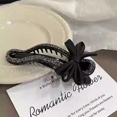 蒙妮 韩系轻奢水钻蝴蝶结鸭嘴夹#好运 亚克力 发夹 女款