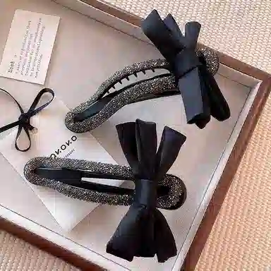 蒙妮 韩系轻奢水钻蝴蝶结鸭嘴夹#好运 亚克力 发夹 女款