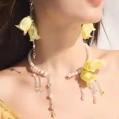 PARANOID PUPPY choker