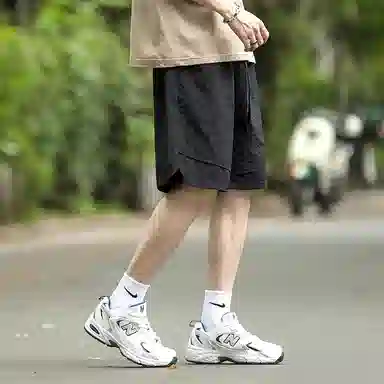 兰缪 日系简约纯色基础款日常通勤舒适美式复古透气户外运动百搭宽松五分裤休闲短裤 男女同款