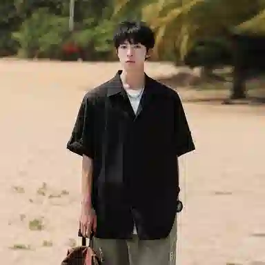 兰缪 美式复古高街风纯色基础款休闲透气宽松日常百搭通勤亲肤舒适柔软圆领短袖衬衫 男女同款