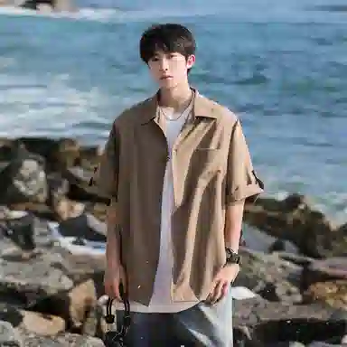 兰缪 美式复古高街风纯色基础款休闲透气宽松日常百搭通勤亲肤舒适柔软圆领短袖衬衫 男女同款