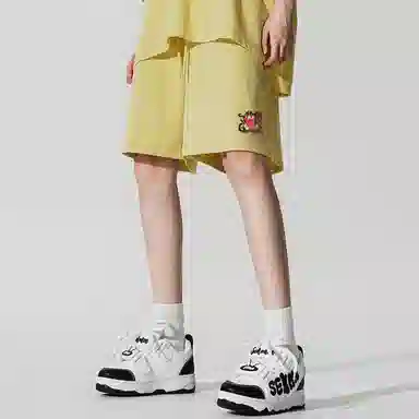 Love Monster Shorts Black