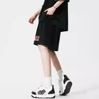 Love Monster Shorts Black