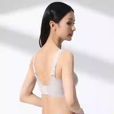 都市丽人 聚拢提拉软支撑裸感无痕舒适光面轻薄透气文胸 女款