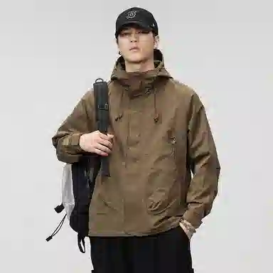 男生美式潮牌三防宽松舒适登山运动连帽时尚百搭软壳  防水防风保暖冲锋衣 男女同款