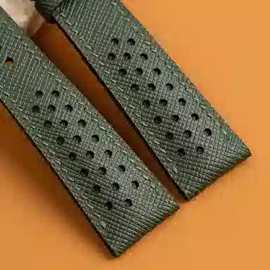 Benchmark 75115mm saffiano