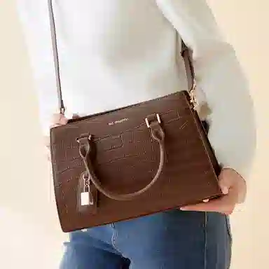 红蜻蜓真皮手提包大容量手拎包包女士鳄鱼纹妈妈包斜挎包多色牛皮