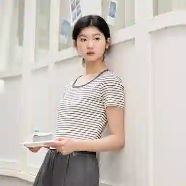 ZIHAN T