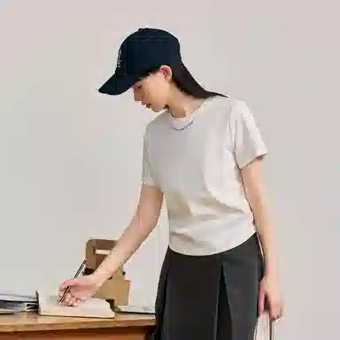 ZIHAN T