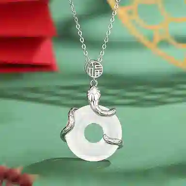 庆大福 灵韵盘蛇平安扣  新中式国风生肖本命年显白百搭蛇平安顺遂高级#好运 玉髓 项链 男女同款情侣款