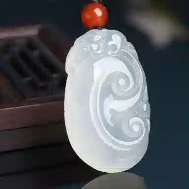 庆大福 清新透亮如意平安喜乐福佑萌主玉见好运吉祥手工锁骨链 玉髓 项链 男女同款情侣款