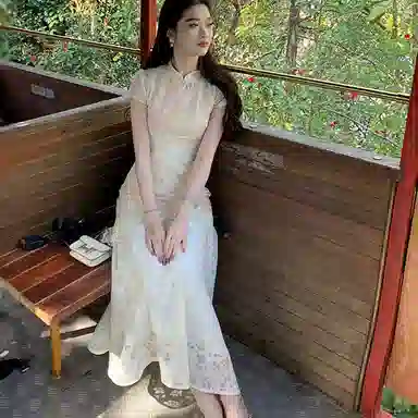费尔岛上的猫 新中式蕾丝拼接假两件镂空改良旗袍短袖连衣裙 女款