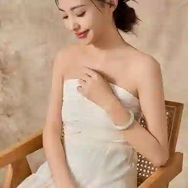 【优质臻品】 熊银匠 青远山黛 翠玉贵妃美人镯 新中式国潮古风汉服旗袍百搭 国风气质温婉优雅清冷感素玉镯子 天山翠 手镯 女款