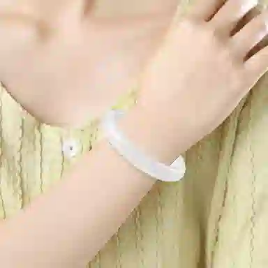 【精选高品质】 熊银匠 经典白月光 古色古香 新中式国潮古典气质宫廷风美人贵妃镯旗袍汉服国风氛围感 温婉典雅素玉镯 玉髓 手镯 女款