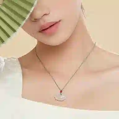 【精选高品质】 熊银匠 吉祥如意 招财富贵锁 祥云平安锁 新中式国潮 东方雅韵 国风气质 手工编织绳 玉髓 项链 女款