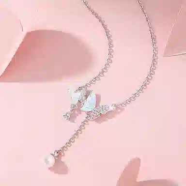 925