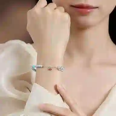 S925