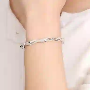 【莫比乌斯】得物品牌免单福袋（天天抽免单活动专属 非卖品） 熊银匠 砂设计素圈 简约气质 经典百搭 推拉开口可调节镯子 合金 手镯 女款