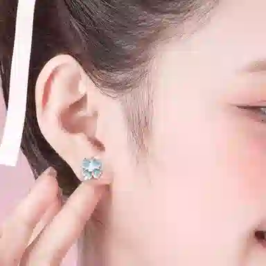 S925