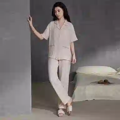 欧迪芬 高级简约短袖格纹常规翻领长裤睡衣套装 女款