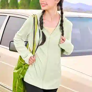 欧迪芬 大帽檐简约轻薄防晒服 女款