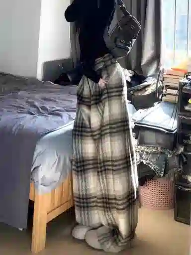 欧迪芬  贵夫人 美式复古高街毛呢格子直筒阔腿休闲裤 女款