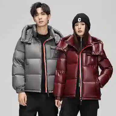 鸭鸭 时尚百搭加厚鸭绒保暖休闲短款连帽羽绒服 男女同款