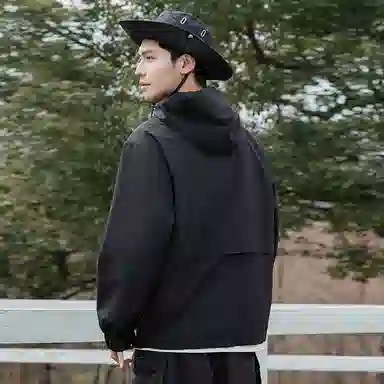 鸭鸭 户外露营短款连帽时尚休闲夹克外套 男女同款