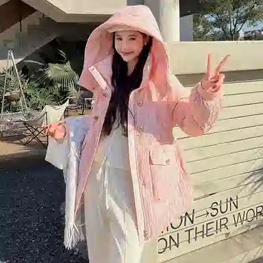 鸭鸭 纯色连帽简约舒适羽绒服 女款