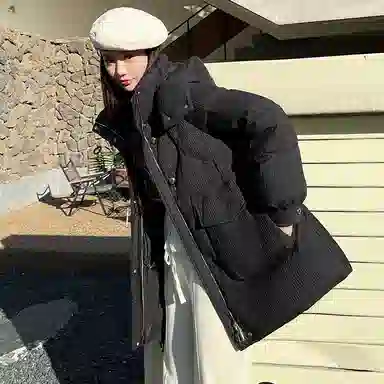 鸭鸭 纯色连帽简约舒适羽绒服 女款