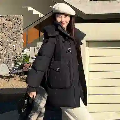 鸭鸭 纯色连帽简约舒适羽绒服 女款