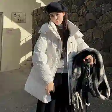 鸭鸭 纯色连帽简约舒适羽绒服 女款