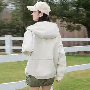 鸭鸭 户外露营短款连帽时尚休闲夹克外套 男女同款