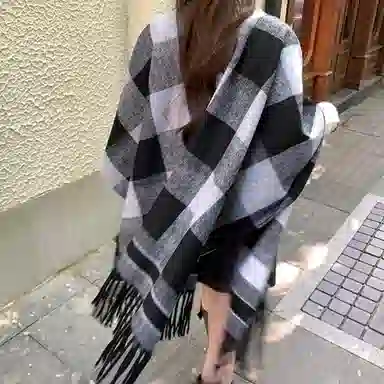 浪莎 优雅格子旅游保暖百搭高级感 聚酯纤维 披肩 女款