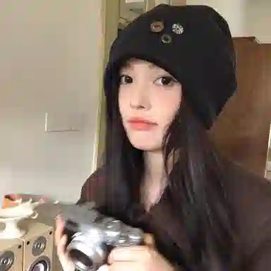 【潮酷穿搭】 浪莎 韩系毛呢纽扣冷帽堆堆帽女生秋冬高级感包头帽子显脸小护耳月子帽 涤纶 绒线帽 女款