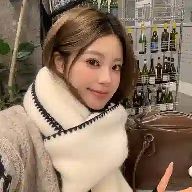 浪莎 超软糯锁边含羊毛围巾女生冬季纯色加厚保暖百搭韩系氛围感围脖护颈披肩 男女同款情侣款 礼盒装 绒线围巾 男女同款情侣款