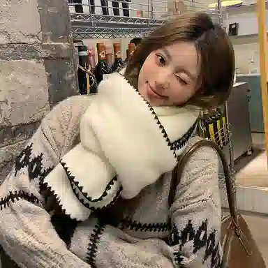 浪莎 超软糯锁边含羊毛围巾女生冬季纯色加厚保暖百搭韩系氛围感围脖护颈披肩 男女同款情侣款 礼盒装 绒线围巾 男女同款情侣款