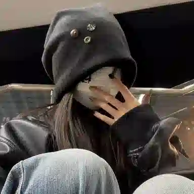 【潮酷穿搭】 浪莎 韩系毛呢纽扣冷帽堆堆帽女生秋冬高级感包头帽子显脸小护耳月子帽 涤纶 绒线帽 女款