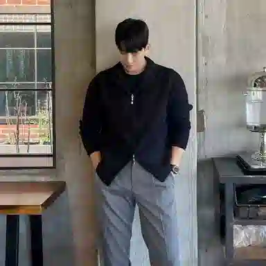 SHANTREE Classic Zip Cardigan Black