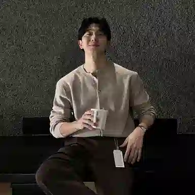 SHANTREE Round Neck Cardigan Knitwear