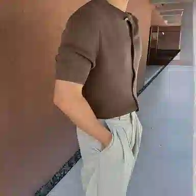 SHANTREE Summer Retro Crewneck Tee Khaki