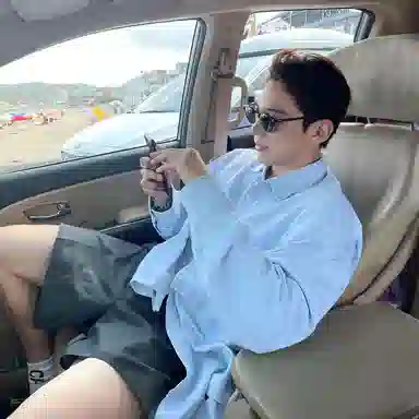 SHANTREE Washed Vintage Loose Shirt Light Blue